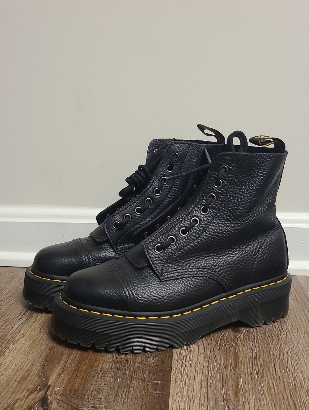 Dr Martens Sinclair Milled Nappa Platform Boots